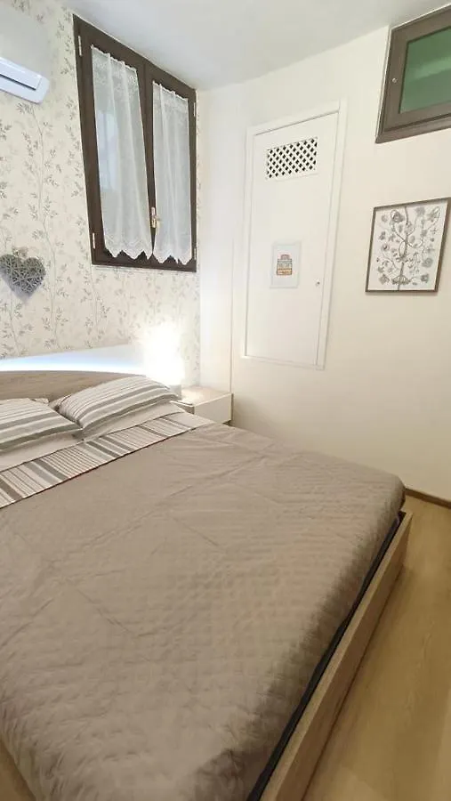 شقة Michy M'House نابولي 0*,