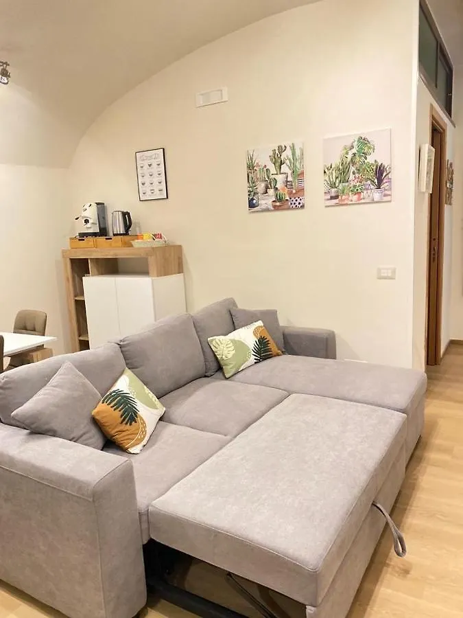 Michy M'House Apartment Naples 0*,  Italy